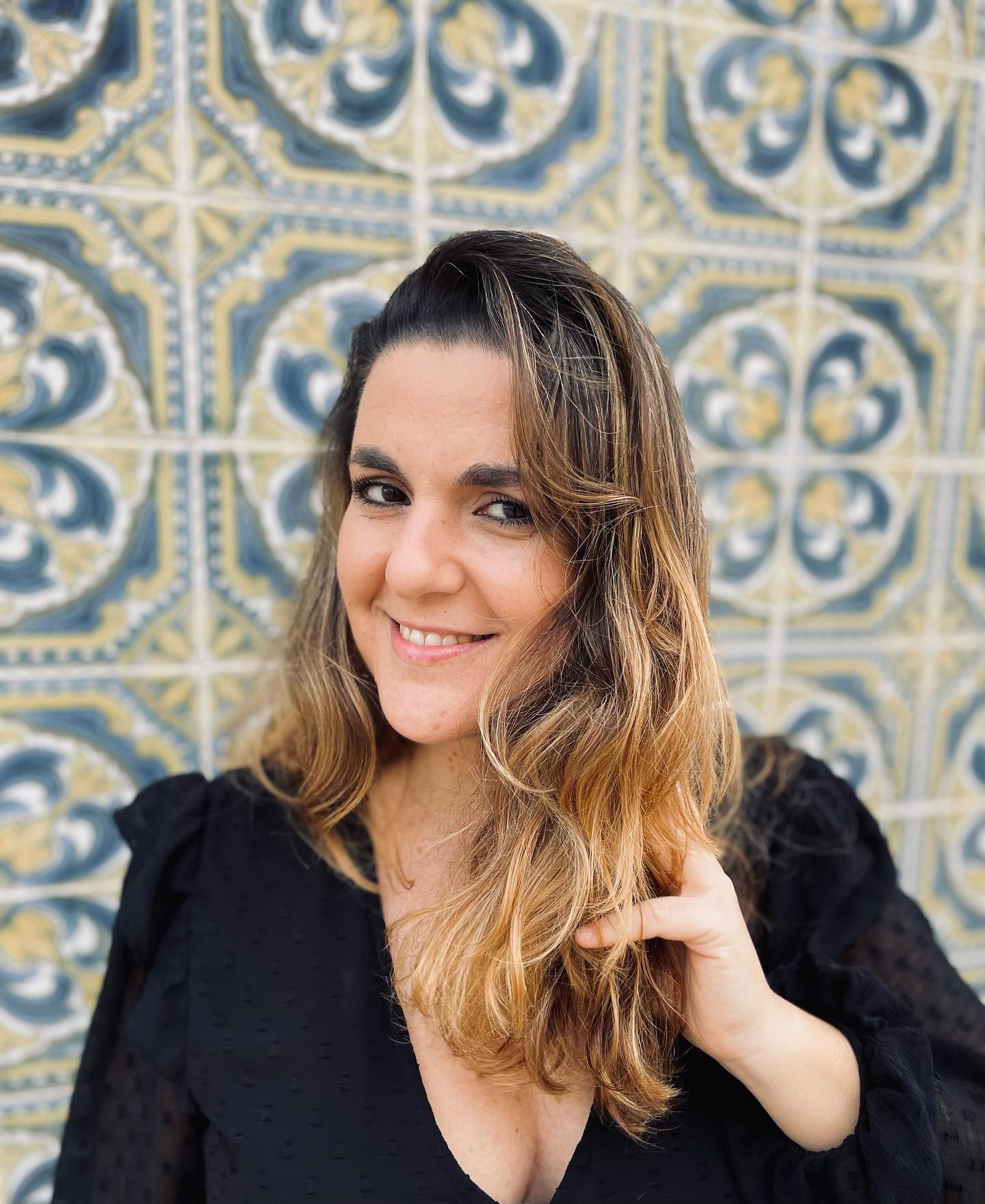 Breves | Isabel Rato apresenta “Vale das Flores” ao vivo